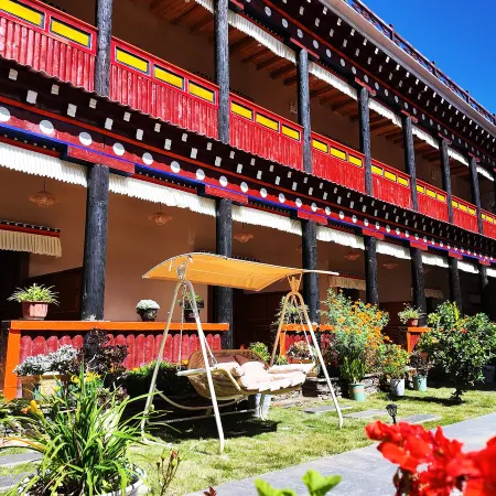 Danba yongbolinka hotel
