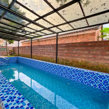 Jinglun Courtyard Vacation Apartment (Beihai Yintan Avenue)
