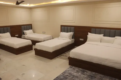 โรงแรม อารัมภ์