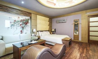 From H Amoremio The Classic Suwon Station