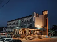 UR HOTEL Wat Thung Sri Muang 주변 호텔