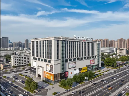 Elong R.YUN Hotel (Wuhan Hankou Railway Station Subway Station) Отели рядом с достопримечательностью «Hubei University of Police (North Campus)»