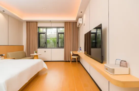 Huangjin Shidai Homestay · Gilded Realm (Kaiping Diaolou) Hotels near Tangkouxu Granary