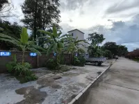 The Story of Oversea Chinese's Hometown Homestay - parking