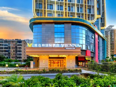 Vienna International Hotel Haikou West Station Xiuying Port Hotels in West Coast