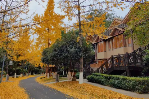 어메이산 우란 리조트 호텔