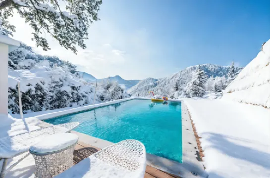 YoLo Qingdie Wu·Linya Yunshu B&B