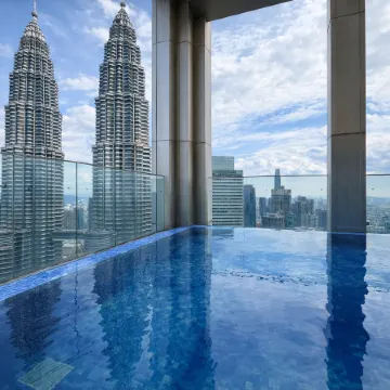 Tropicana The Residence Kuala Lumpur by ALMA ( Rooftop Infinity Pool + 2Mins Walk to KLCC ) Отели рядом с достопримечательностью «Парк Городского Центра Куала Лумпура»