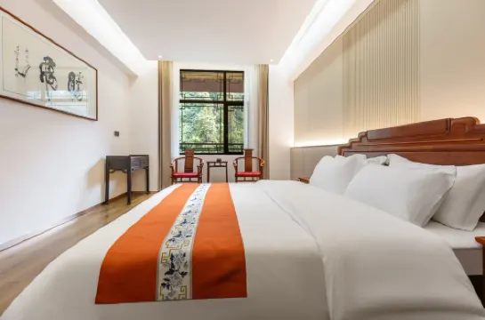 Laifeng Baifuyuan Wellness Hotel