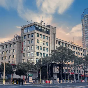 蘭州中山賓館（中山橋張掖路商業街店） 白塔山公園附近的飯店