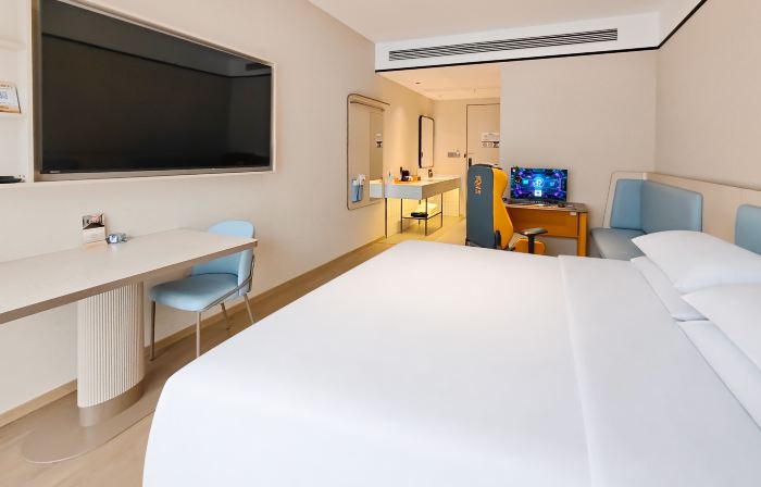 Jingfang E-Sports Hotel (Xuanhan Baren Square)