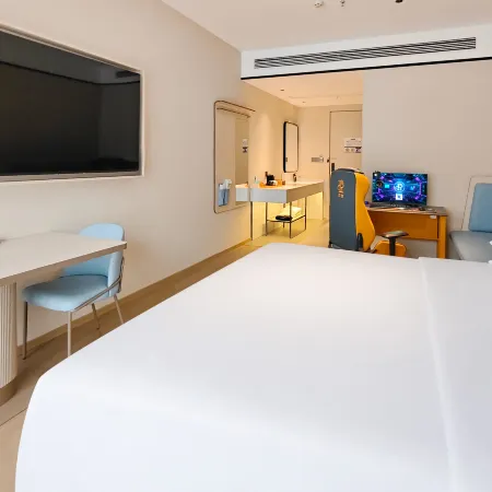 Jingfang E-Sports Hotel (Xuanhan Baren Square)
