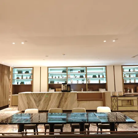 Dingzhou Xiangjiang Wanda Yuehua Hotel