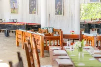 Exploreans Beach Club & Villas Watamu - بار