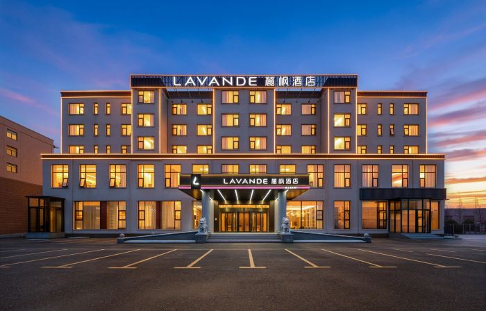 Lifeng Hotel (Haiyang Government Affairs Service Center Haiyang Station Branch)
