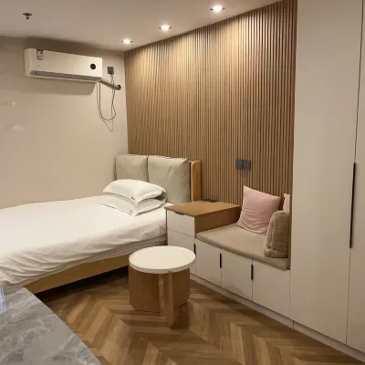 Xinao Serviced Apartment(Shanghai Stadium, Xuhui Riyouguang Center Store) Hotel dekat Pagoda & Kuil Longhua