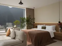 Yangshuo · Muyun Heshe · Swimming Pool Designer Boutique Stay (Ten-Mile Gallery Yulong River) - 2 Yıldız