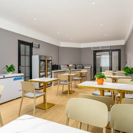 Vidolia Smart Hotel (Maoming High-speed Railway Station Branch)