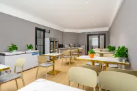 Vidolia Smart Hotel (Maoming High-speed Railway Station Branch)