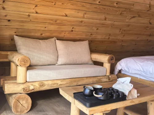 紅山民宿(牛河梁國家考古遺址公園店)