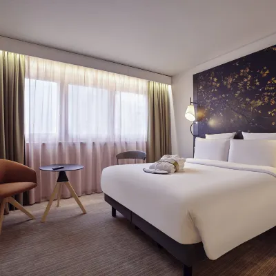 Hôtel Mercure Paris la Défense CNIT / レ・キャトル・タン周辺のホテル