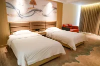 Yunyang Huatian Hotel