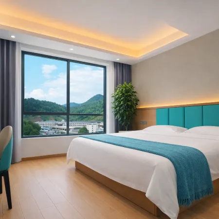 Hongya Hotel Nandan (jinfurong Square,Nandan Bus Station)