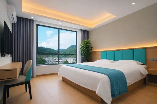 Hongya Hotel Nandan (jinfurong Square,Nandan Bus Station) - Vuoristonäköala