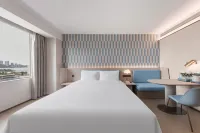Hanting Zhuhai Lover Avenue Haitian Park Beach Hotel - 주차장
