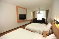 Jiangzhiyue Hotel (Chongzhou Bridge) - 2-Star