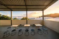 Yunhai Panoramic Terrace|World Heritage · Fire Pond Roasted Tea|Hengyunju - breakfast
