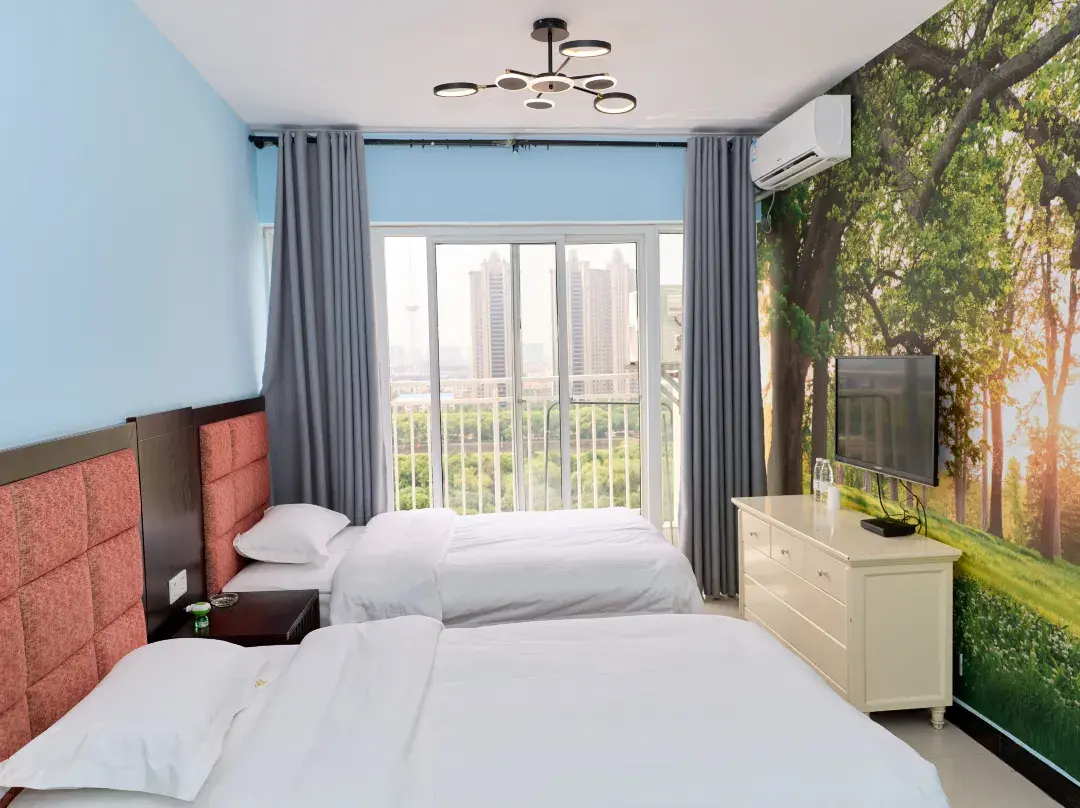 Luohe Nuanju Hotel - 뤄허 시