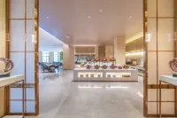 Lavande Hotel (Hezuo Shambhala Cultural Plaza) - parking