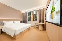 JI Hotel (Guiyang Jiaxiu Tower Qingyun Market) - 4성급