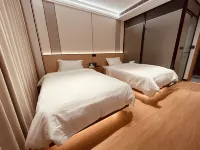 GorgeCloudHomestay - vue sur la montagne