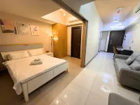 Thompson Suites BGC (Uptown Parksuites Tower 1) - 3성급