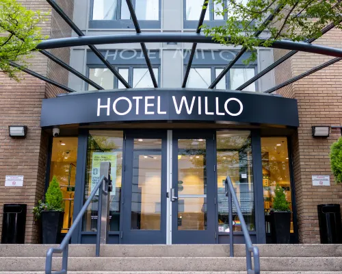 Hotel Willo Hotels near B.C. Place Stadium