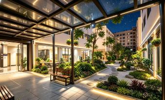 Dali Litu Hotel (Erhai High‑Speed Railway Station Wanda Plaza Branch)