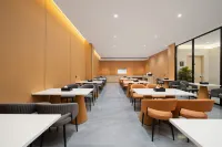 Licheng Xiyue (Guangzhou Baiyun Airport Liantang Metro Station Branch) - 3-Star