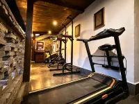 Fenghuang Jinshuian River View Hotel - Fitnessstudio