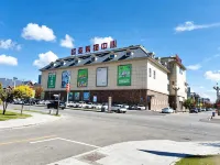 Changbai Mountain Lixiang Holiday Hotel - Mountain view