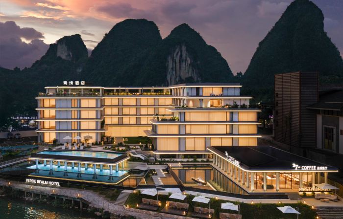 Qingjing · Verde Realm (Yangshuo Ten-Mile Gallery Yulong River)