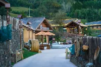 Floral Lux ·Shenxiangdu Homestay (Songhua River Bohai Millennium Fishing Village Branch) - Airport Shuttle