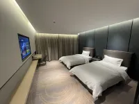 Daqing Youth Hotel Hotels near Minghu