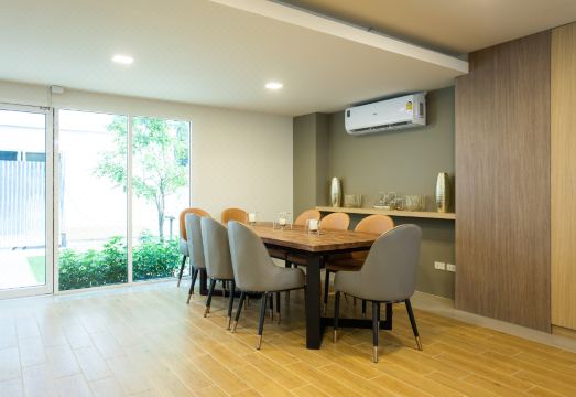 제인 익스프레스 & 스위트스