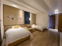 Liquan Liuyuefeng Premium Homestay Hotels in Liquan