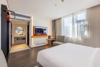 Ibis Hotel (Qiannan Xuchang Guan'egou Branch) Hotels in Tanchang