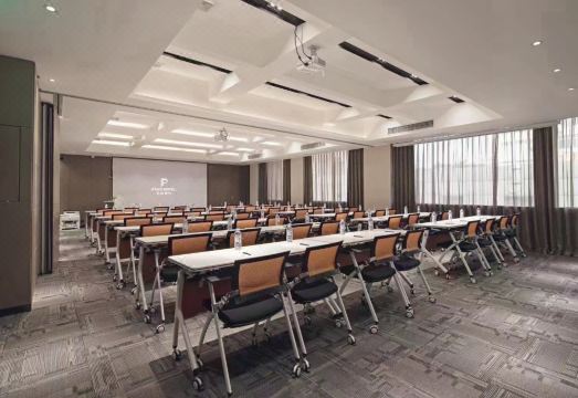 1. 파코 호텔 (선..