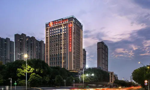 Ramada by Wyndham Wuhan Dongxihu