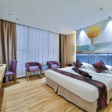 Four Seasons Premium Hotel